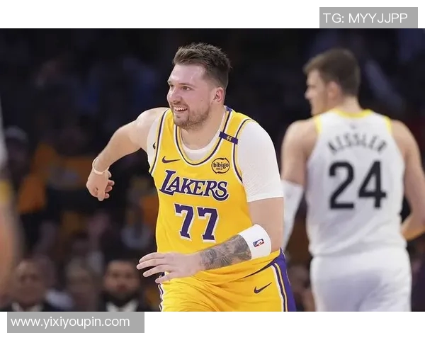 东契奇成功减重惊艳湖人全场体型仅104公斤引发热议 东契奇成功减重惊艳湖人全场体型仅104公斤引发热议